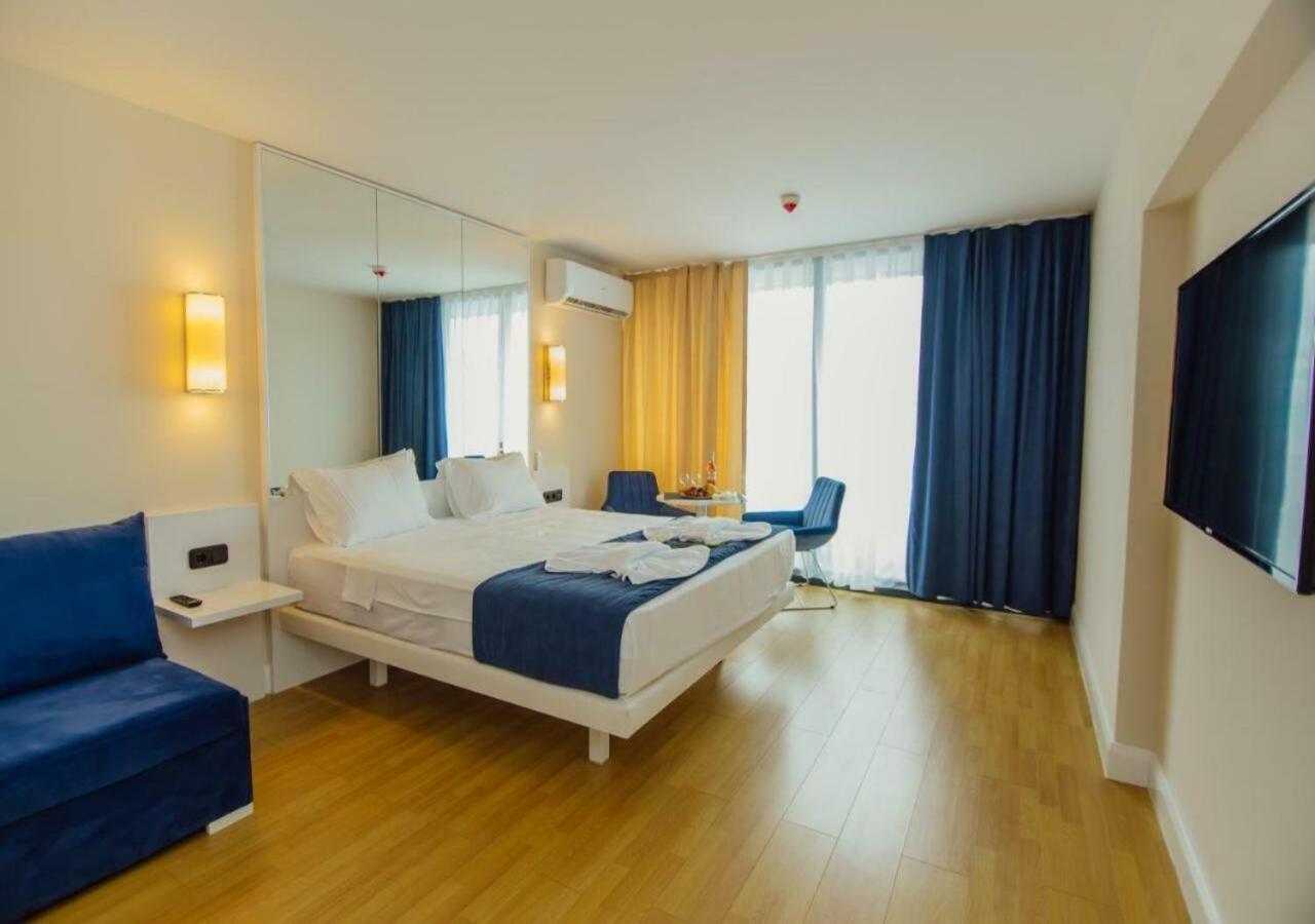 Aparthotel Orbi City Sea View Batumi Exterior foto